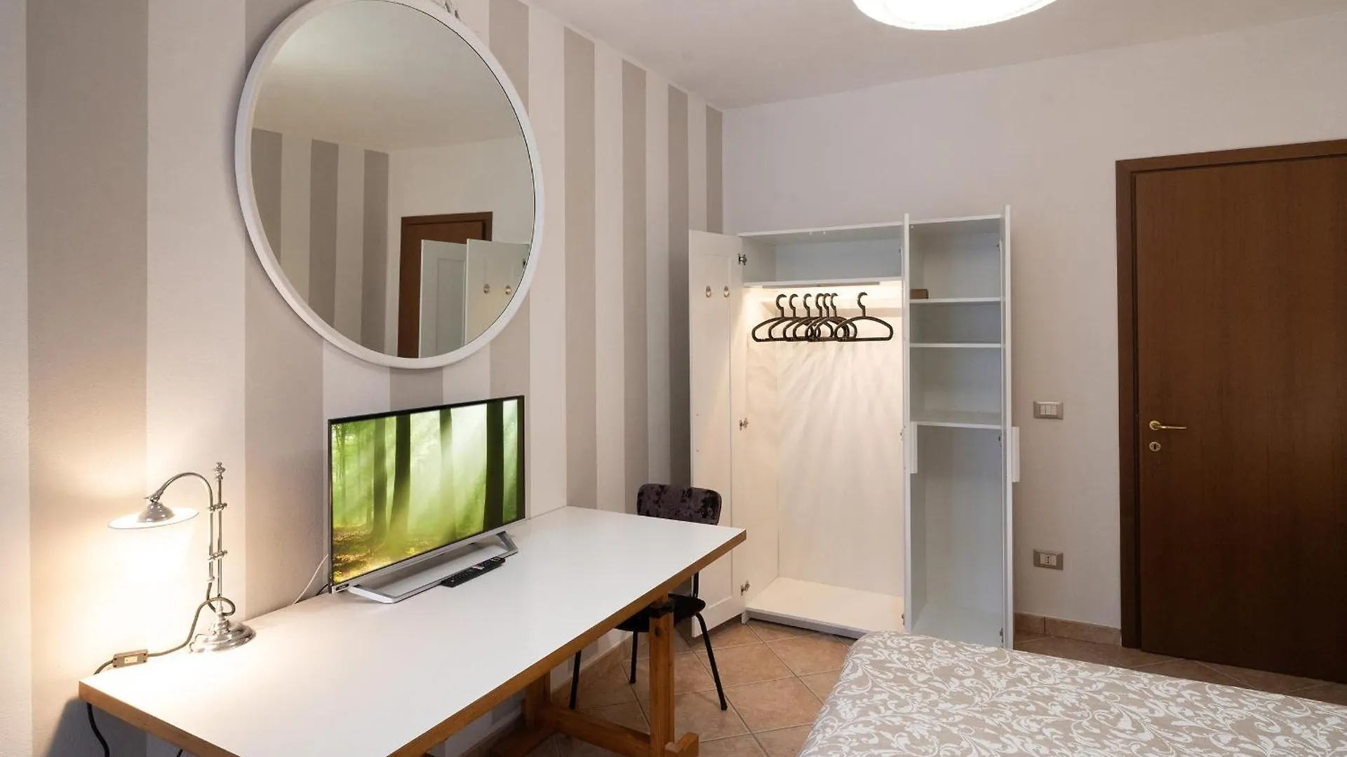 Ospitalita E Fotografia Hotel Agliana Affittacamere
